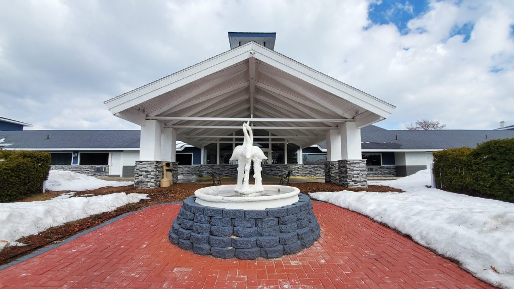 Hotel Home Page Lake Cadillac Resort