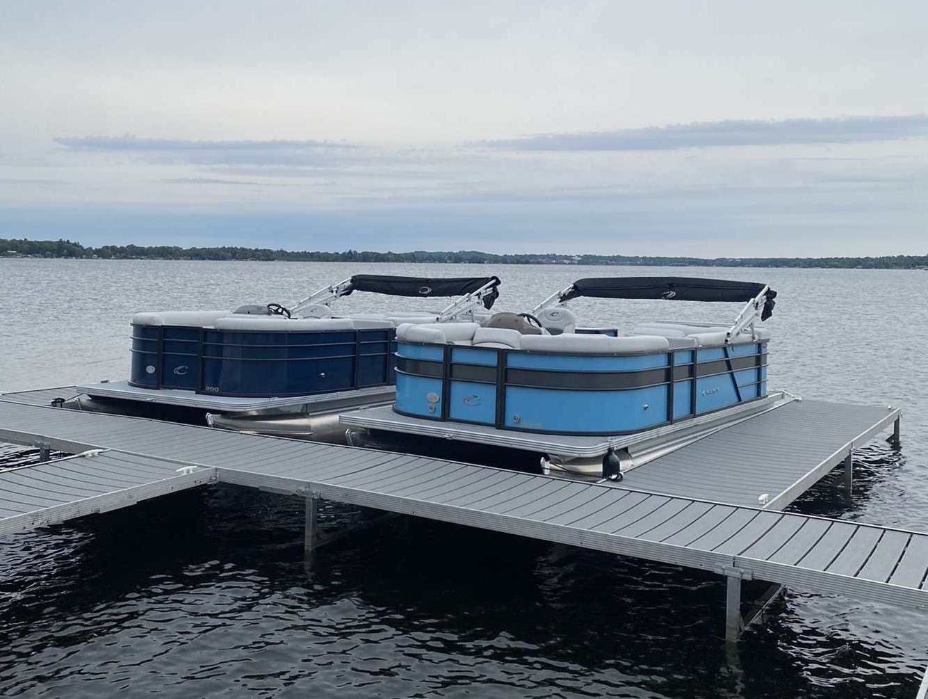 Pontoon boat rentals, Cadillac, Lake Cadillac Resort